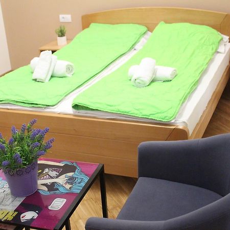 Wake Up Apartments And Rooms 베오그라드 외부 사진