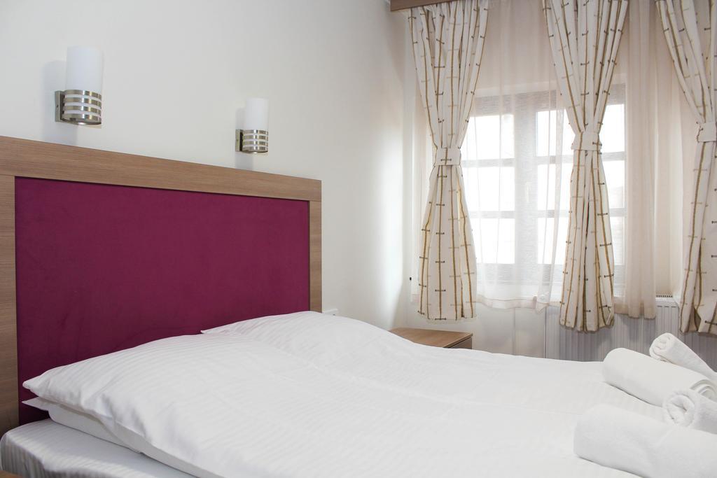 Wake Up Apartments And Rooms 베오그라드 외부 사진