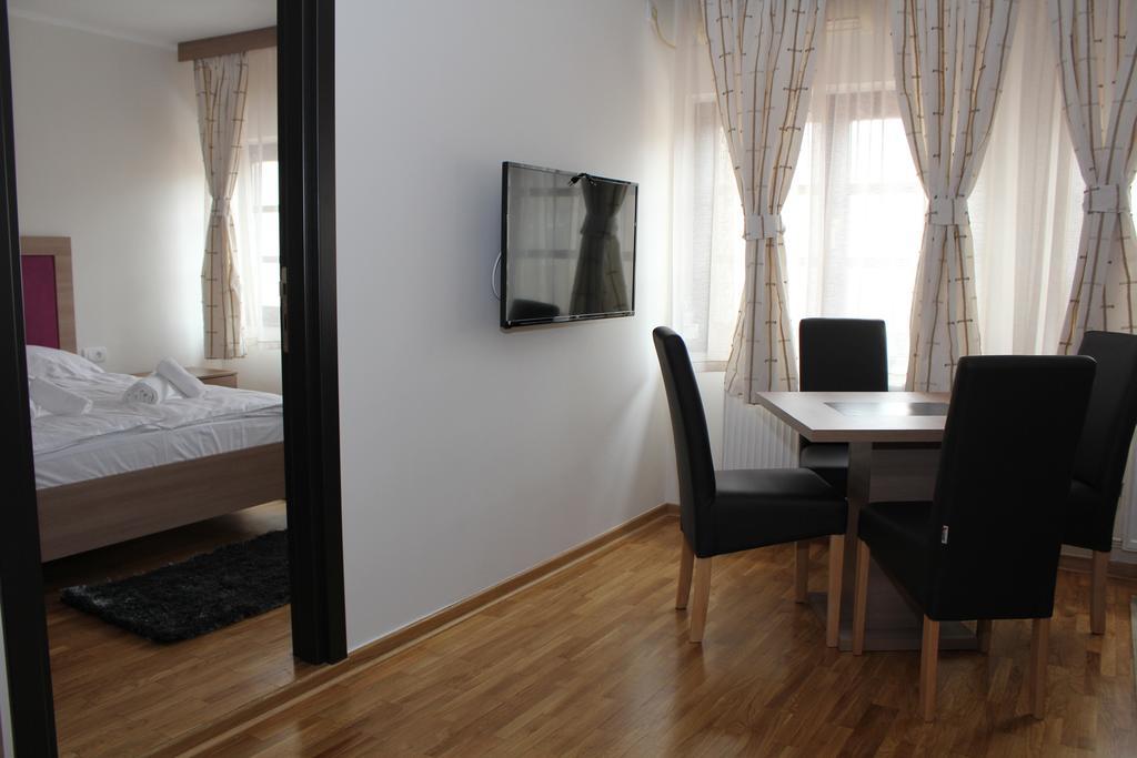 Wake Up Apartments And Rooms 베오그라드 외부 사진