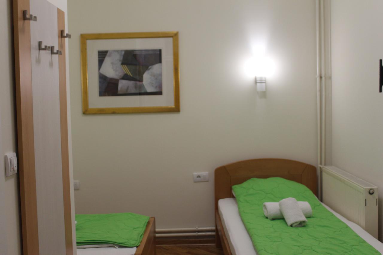 Wake Up Apartments And Rooms 베오그라드 외부 사진